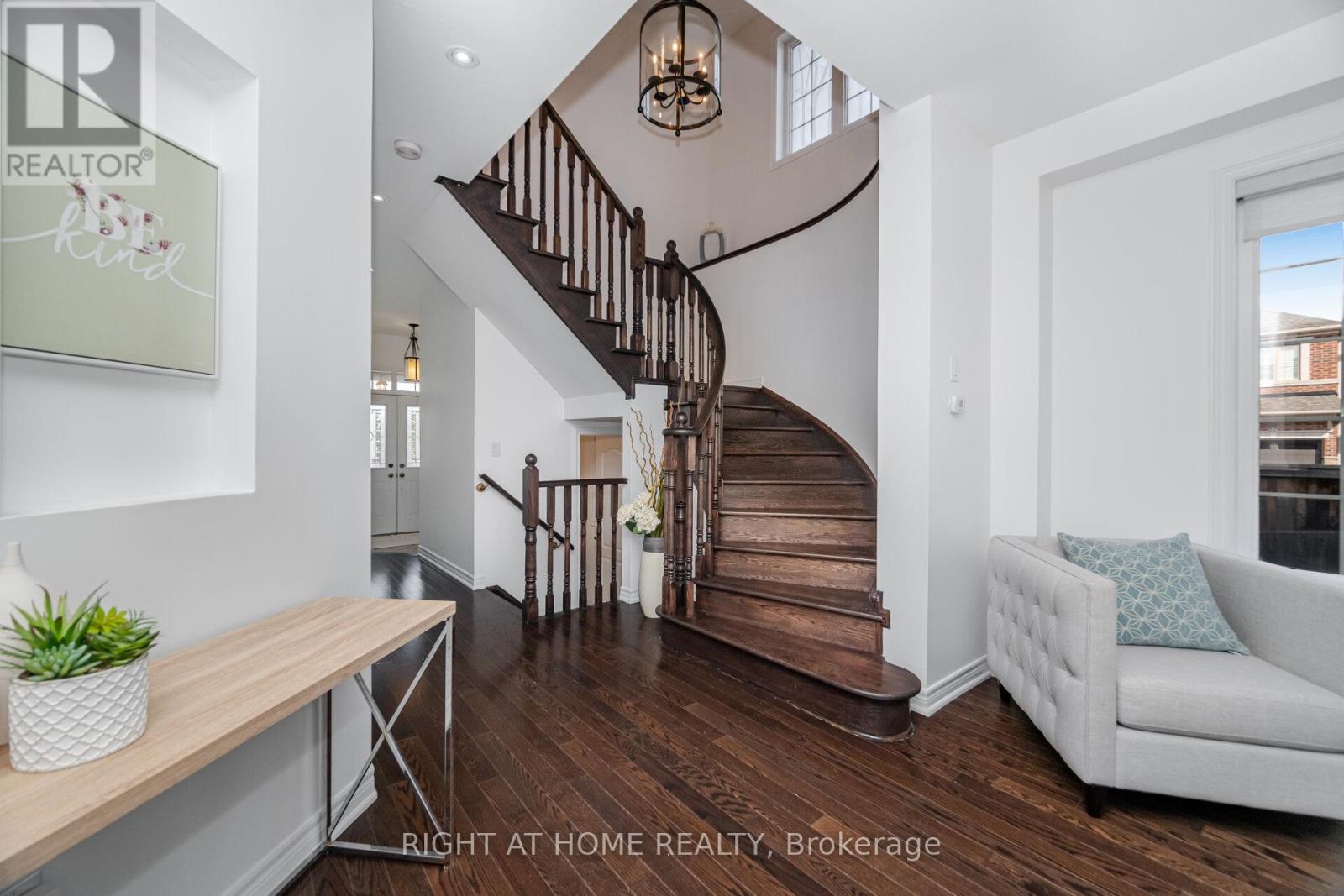 3302 Granite Gate, Burlington, Ontario  L7M 0L7 - Photo 17 - W12461121