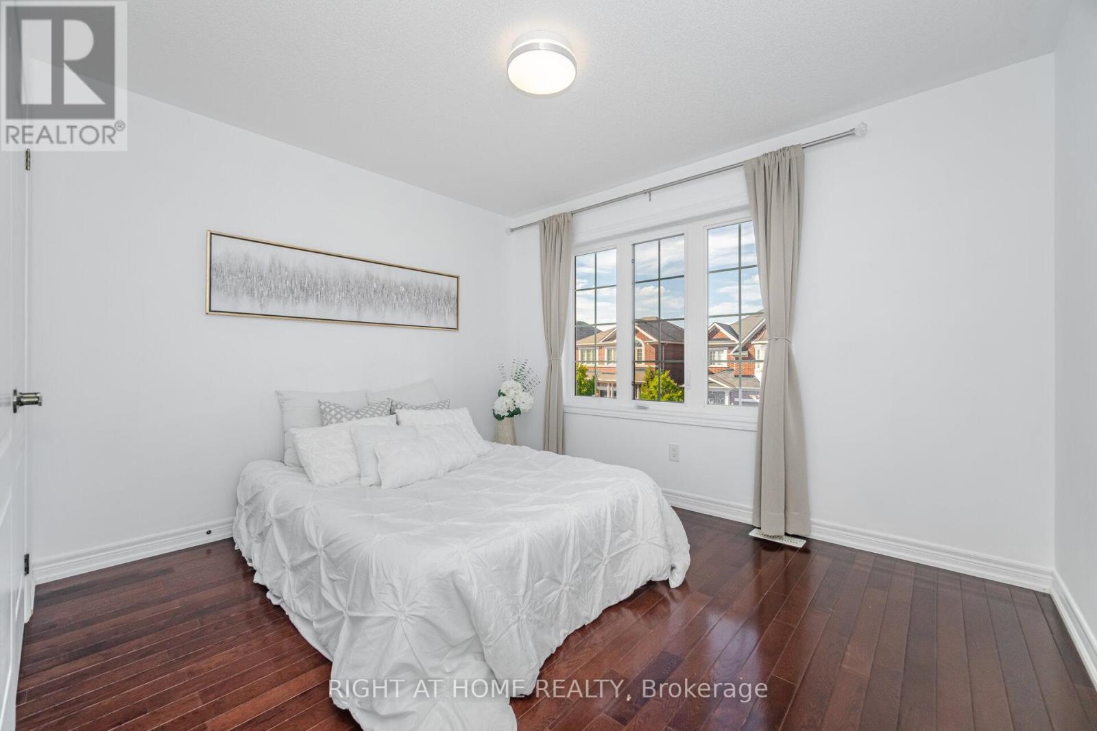 3302 Granite Gate, Burlington, Ontario  L7M 0L7 - Photo 28 - W12461121