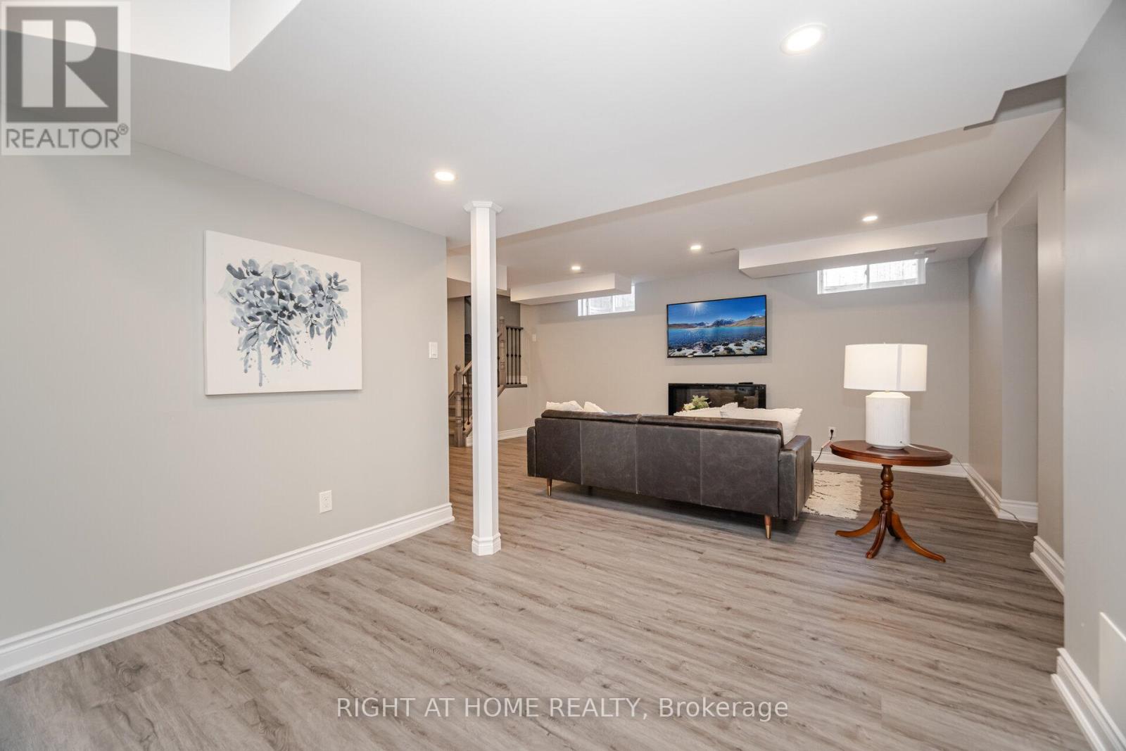 3302 Granite Gate, Burlington, Ontario  L7M 0L7 - Photo 39 - W12461121