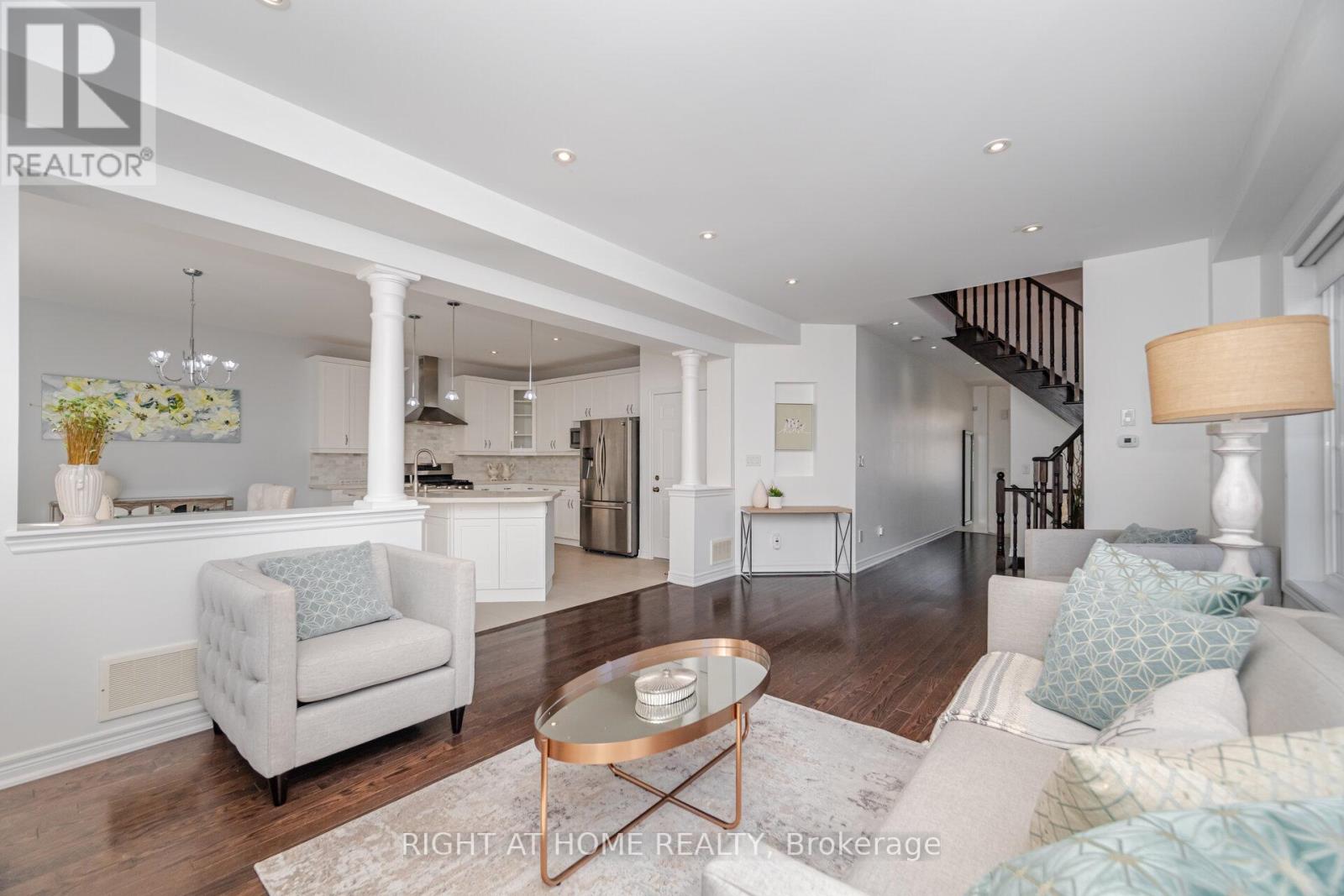 3302 Granite Gate, Burlington, Ontario  L7M 0L7 - Photo 6 - W12461121
