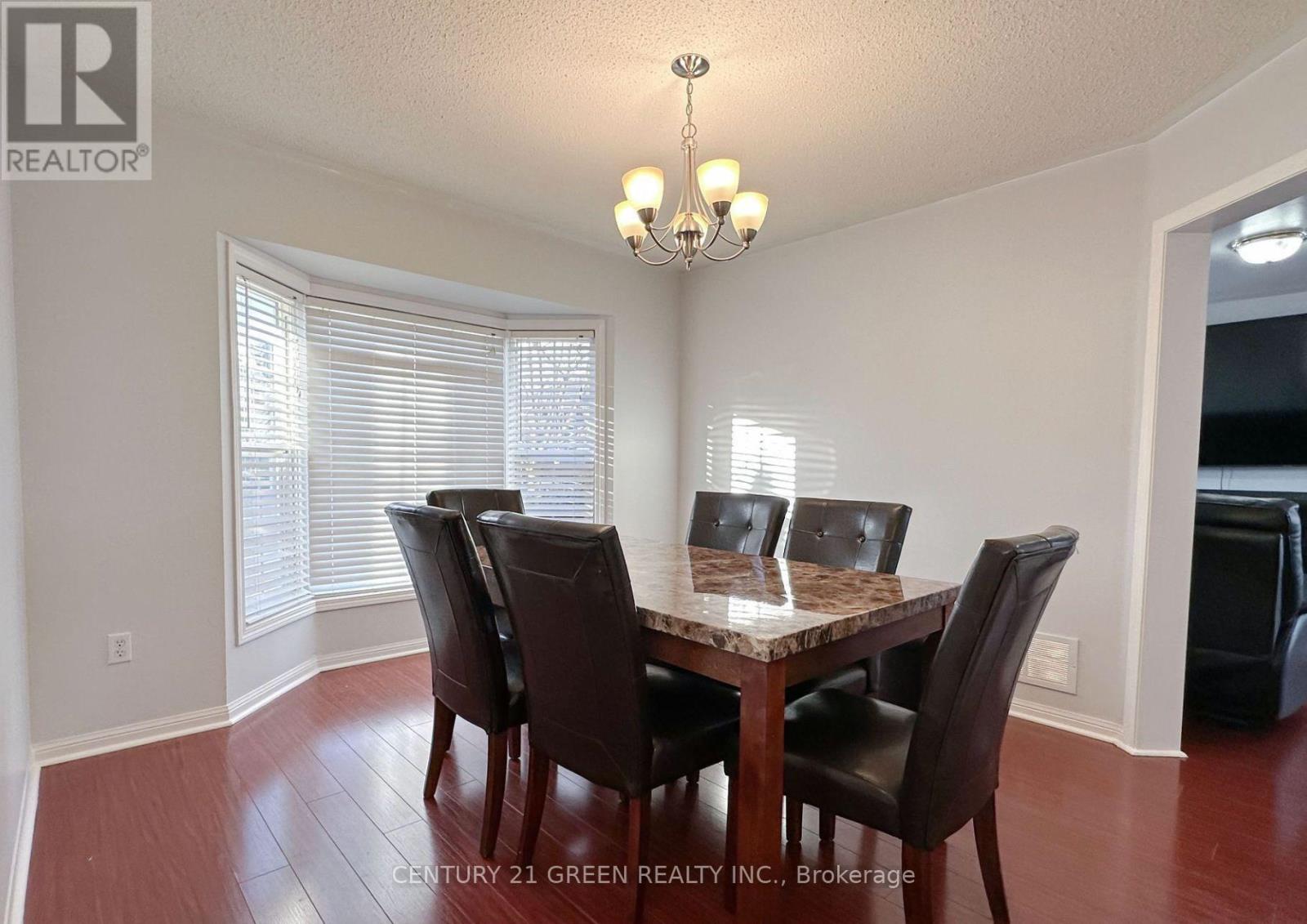 (Upper) - 57 Sugarhill Drive, Brampton, Ontario  L7A 3N2 - Photo 4 - W12461139