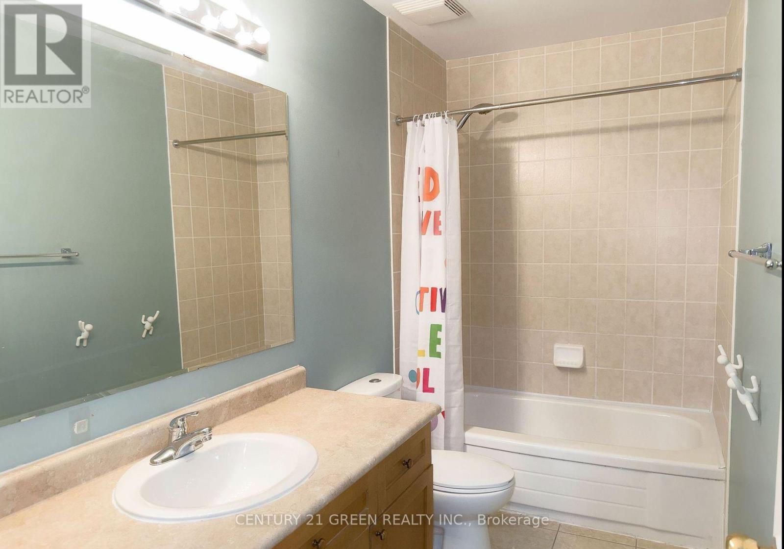 (Upper) - 57 Sugarhill Drive, Brampton, Ontario  L7A 3N2 - Photo 8 - W12461139