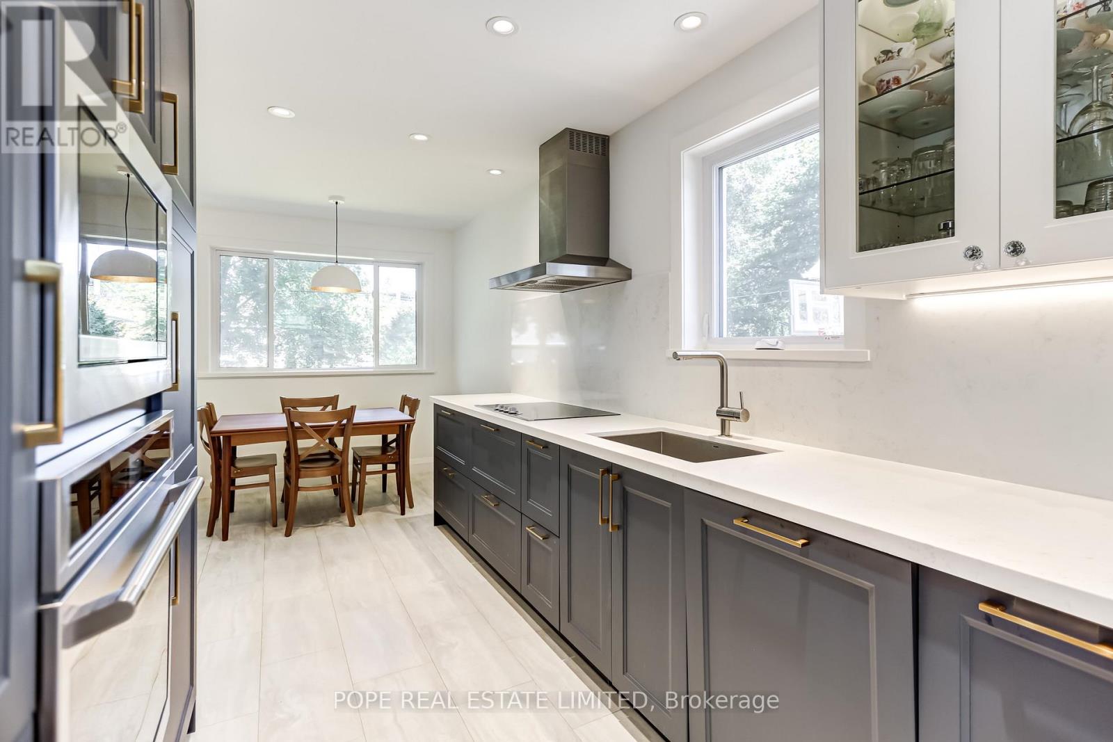 35 Tofield Crescent, Toronto, Ontario  M9W 2B8 - Photo 10 - W12461145