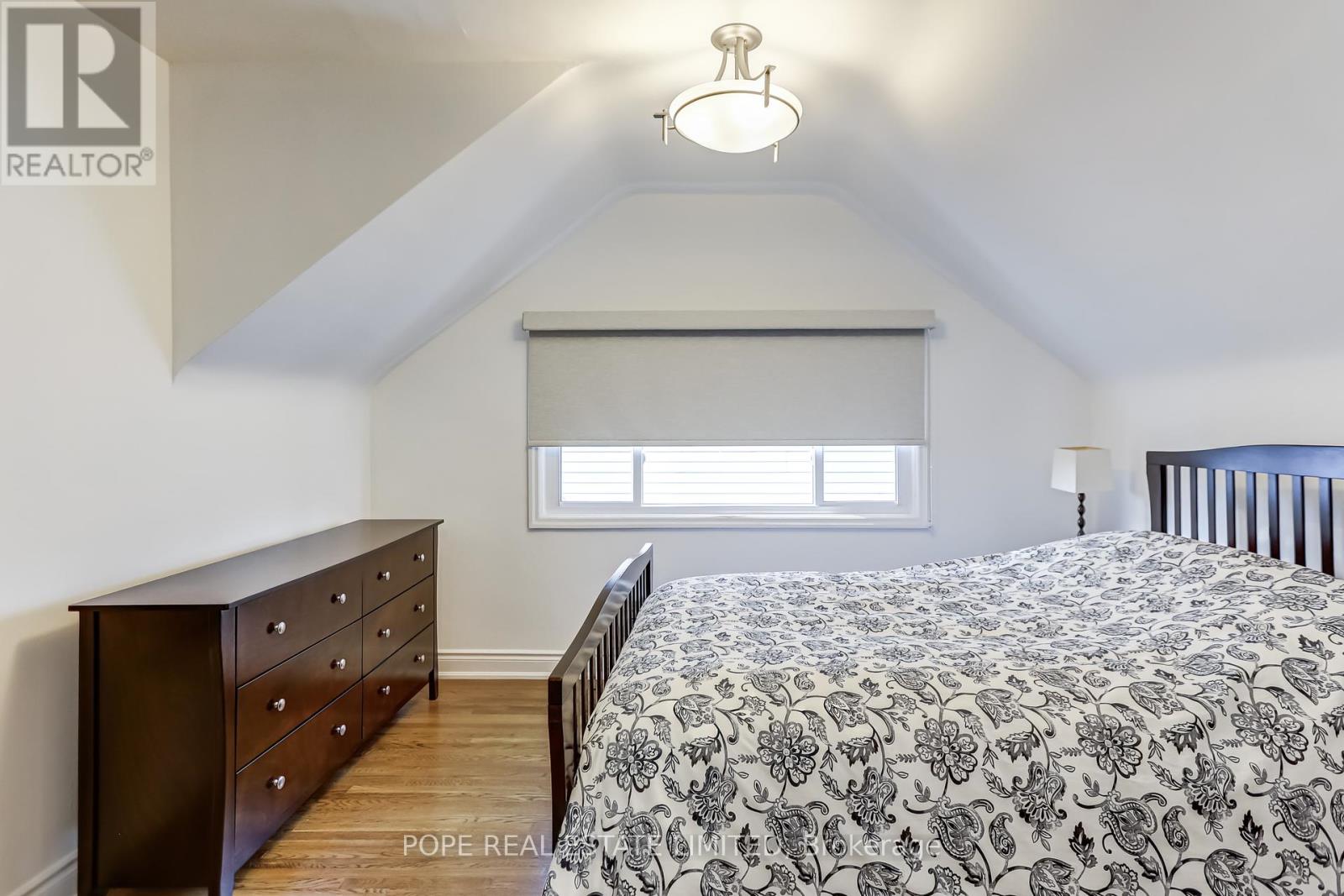 35 Tofield Crescent, Toronto, Ontario  M9W 2B8 - Photo 16 - W12461145