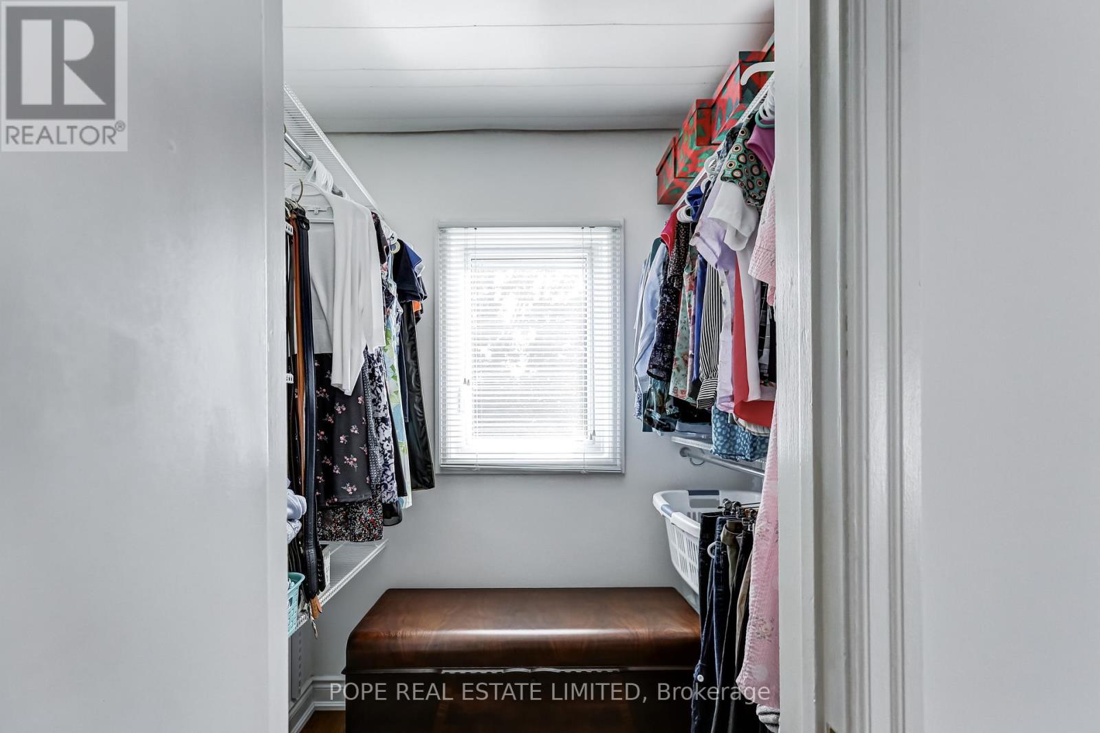 35 Tofield Crescent, Toronto, Ontario  M9W 2B8 - Photo 18 - W12461145