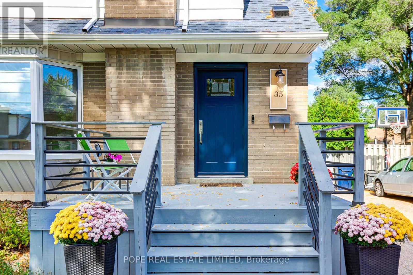 35 Tofield Crescent, Toronto, Ontario  M9W 2B8 - Photo 3 - W12461145