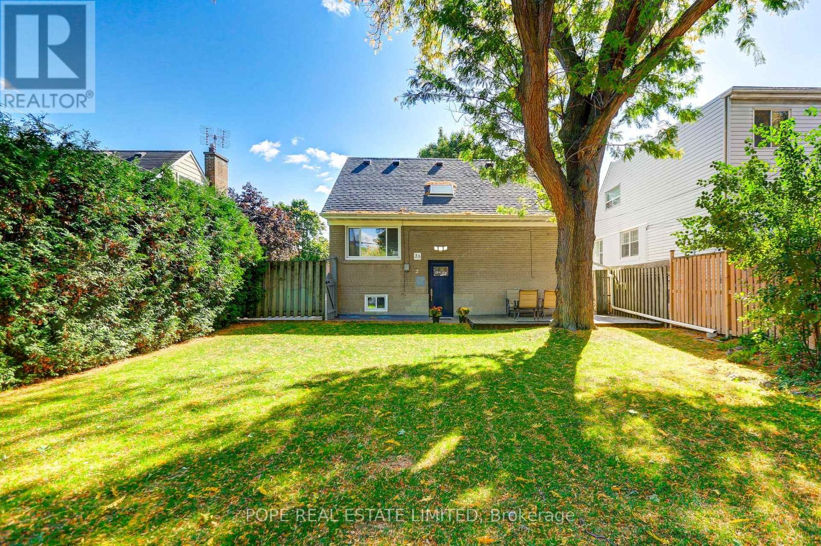 35 Tofield Crescent, Toronto, Ontario  M9W 2B8 - Photo 33 - W12461145