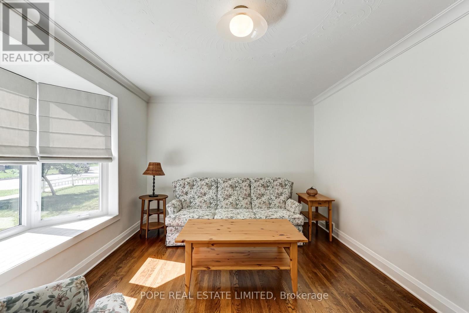 35 Tofield Crescent, Toronto, Ontario  M9W 2B8 - Photo 7 - W12461145