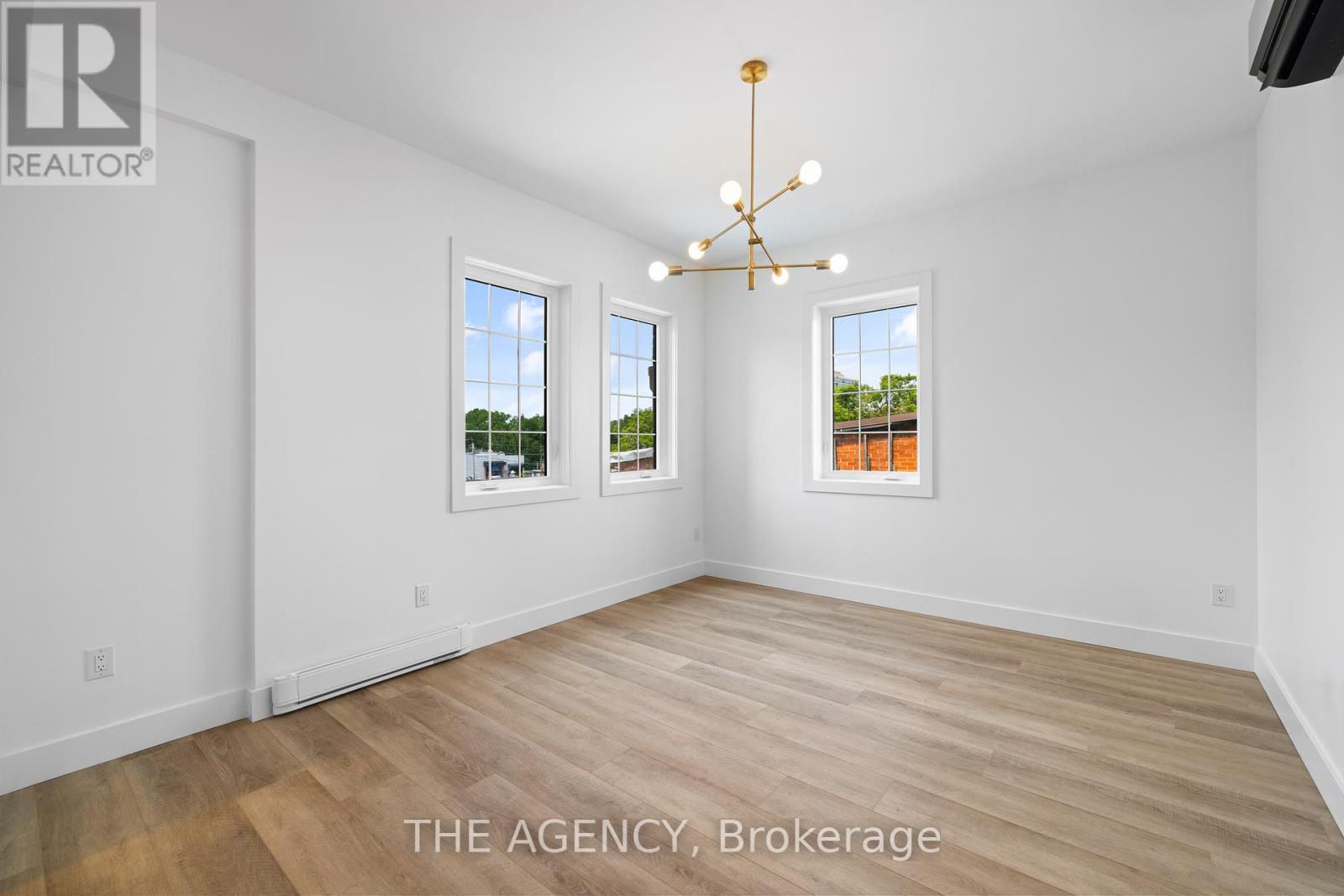 301 - 163 Main Street E, Milton, Ontario  L9T 1N7 - Photo 6 - W12461160