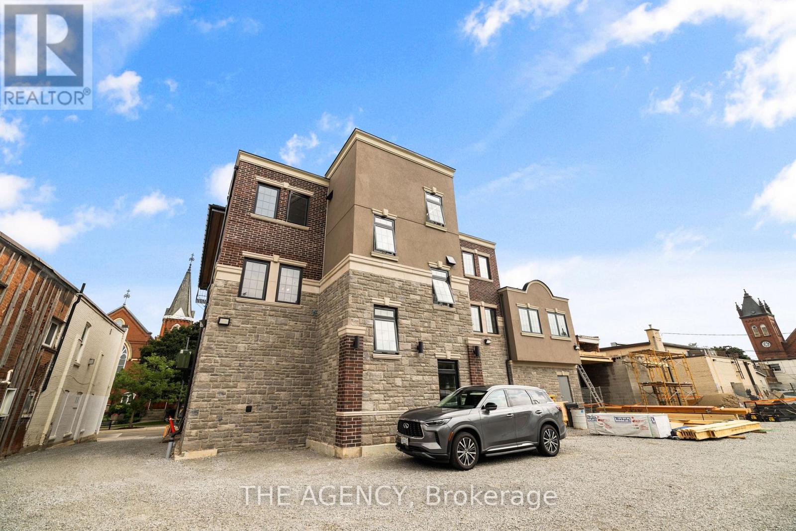 301 - 163 Main Street E, Milton, Ontario  L9T 1N7 - Photo 8 - W12461160