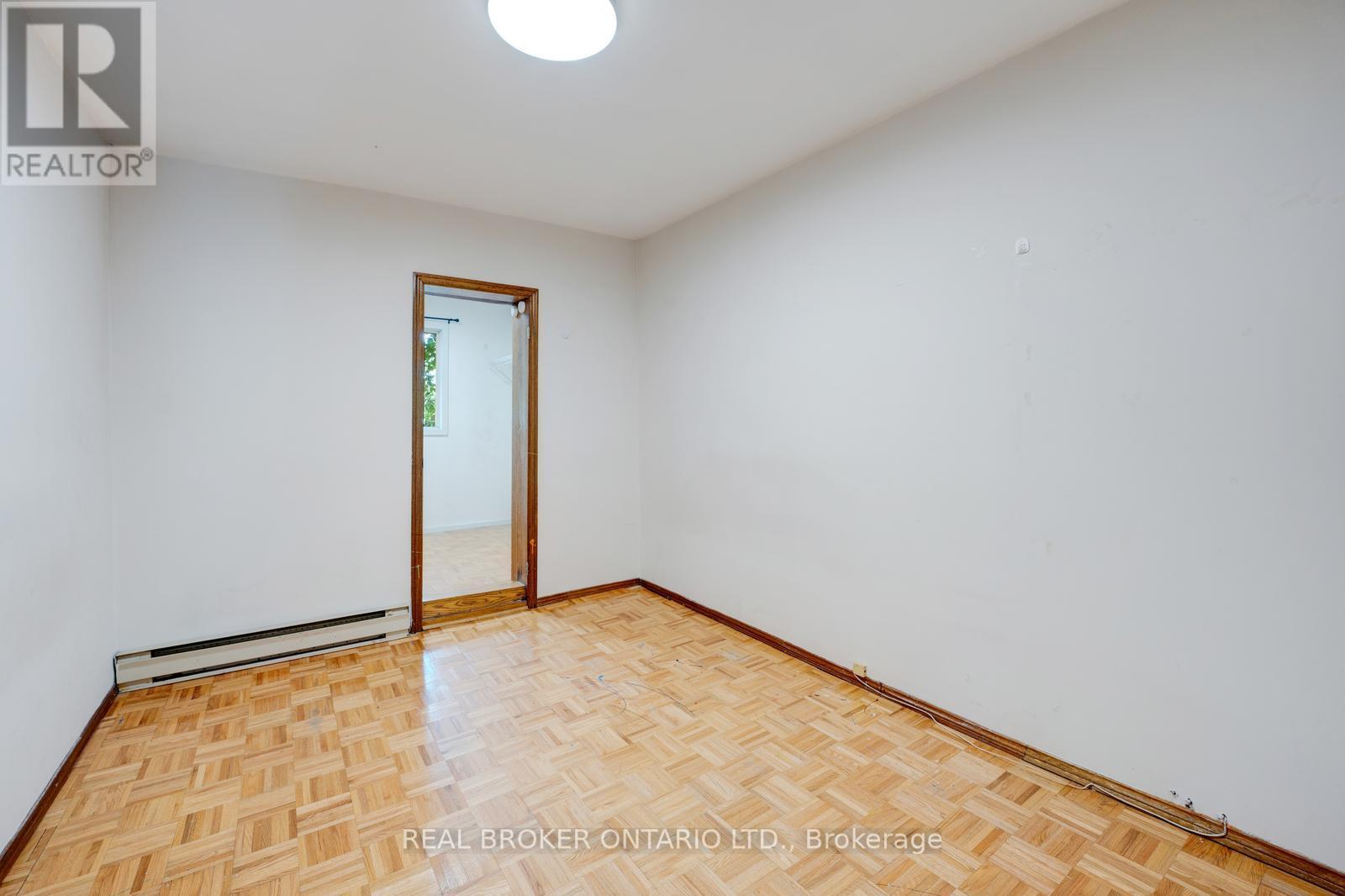 195 Islington Avenue, Toronto, Ontario  M8V 3B8 - Photo 16 - W12461181