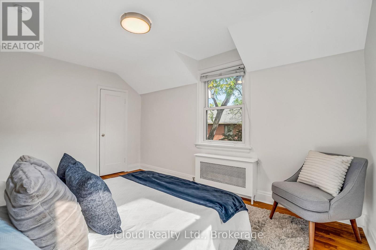 4691 Dundas Street W, Toronto, Ontario  M9A 1A7 - Photo 23 - W12461189
