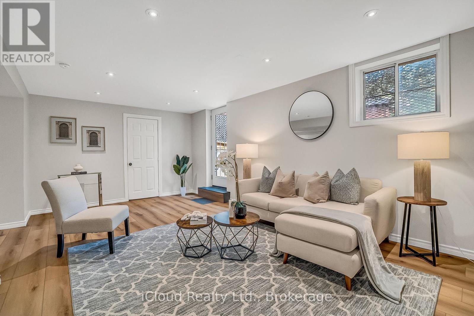 4691 Dundas Street W, Toronto, Ontario  M9A 1A7 - Photo 29 - W12461189