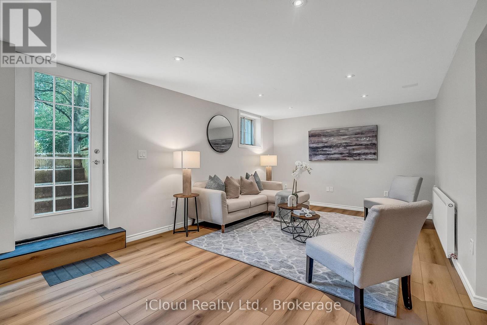 4691 Dundas Street W, Toronto, Ontario  M9A 1A7 - Photo 30 - W12461189