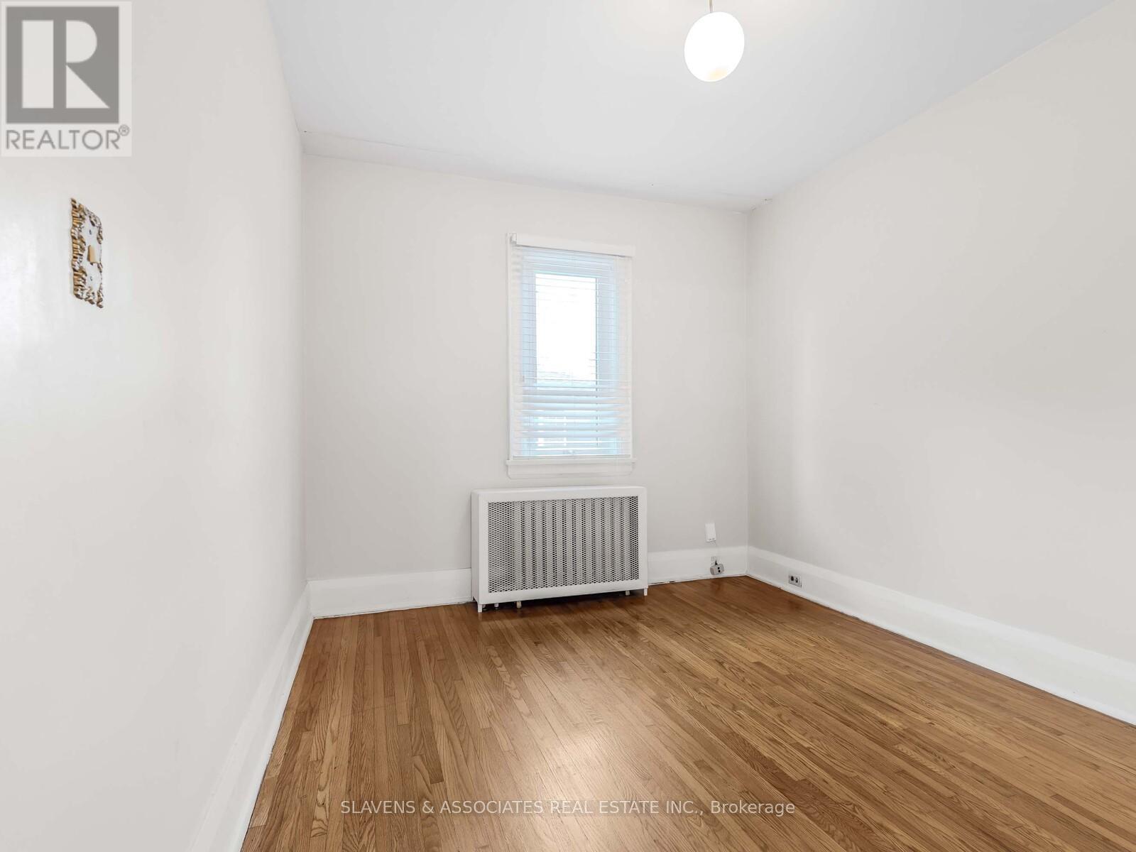 67 Belgravia Avenue, Toronto, Ontario  M6E 2M4 - Photo 16 - W12461191