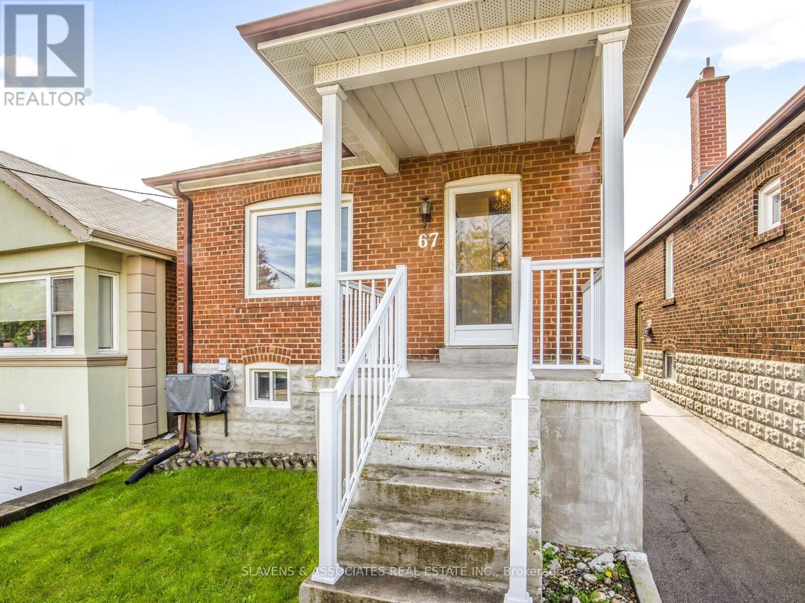 67 Belgravia Avenue, Toronto, Ontario  M6E 2M4 - Photo 2 - W12461191