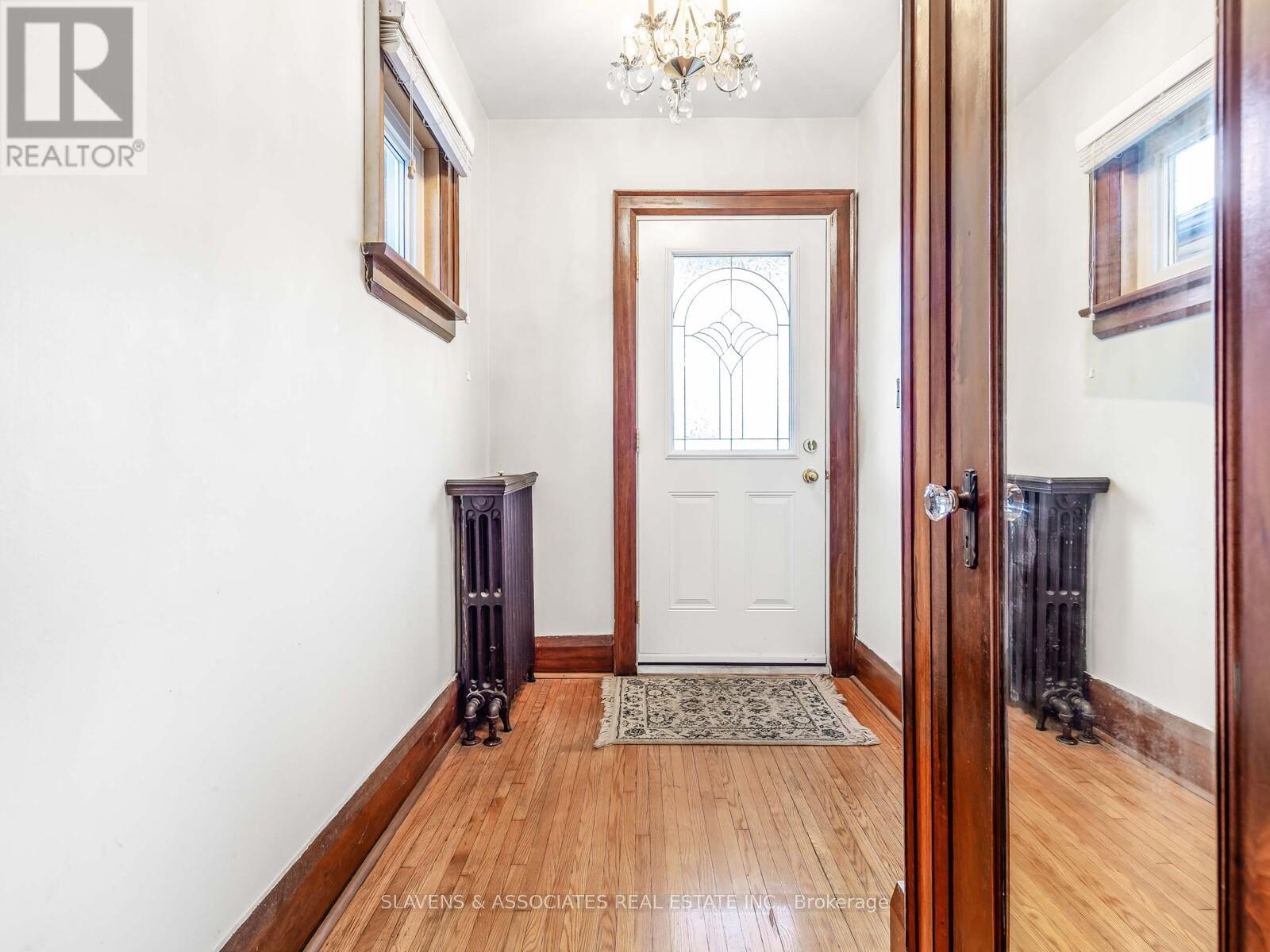 67 Belgravia Avenue, Toronto, Ontario  M6E 2M4 - Photo 3 - W12461191