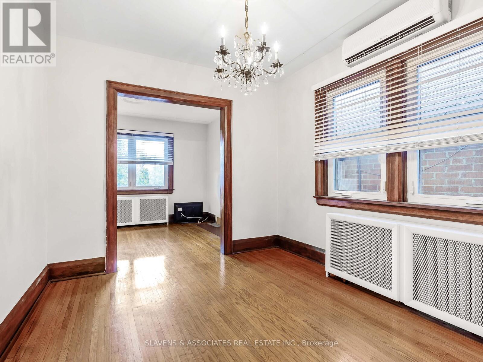 67 Belgravia Avenue, Toronto, Ontario  M6E 2M4 - Photo 7 - W12461191
