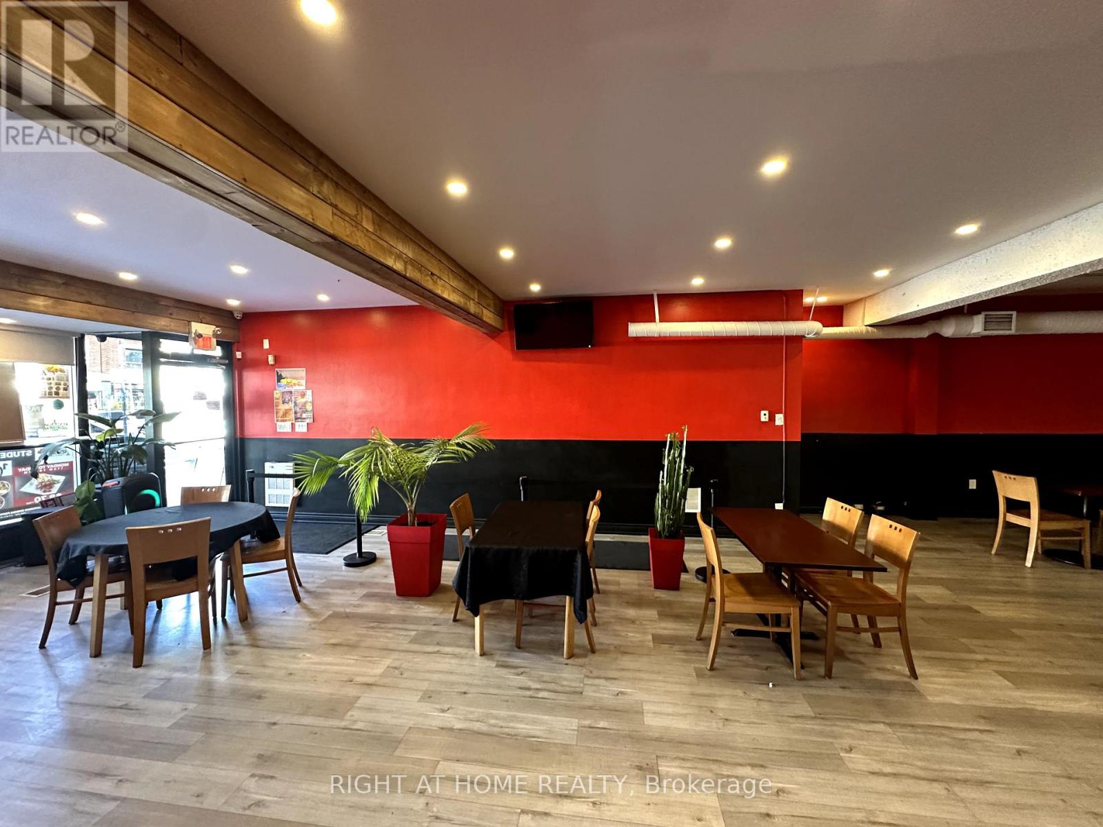 1653 Eglinton Avenue W, Toronto, Ontario  M6E 2H1 - Photo 9 - C12461229