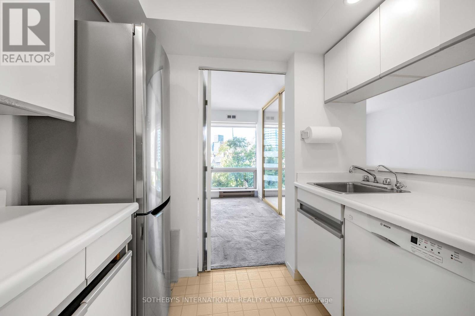 716 - 1001 Bay Street, Toronto, Ontario  M5S 3A6 - Photo 13 - C12461270