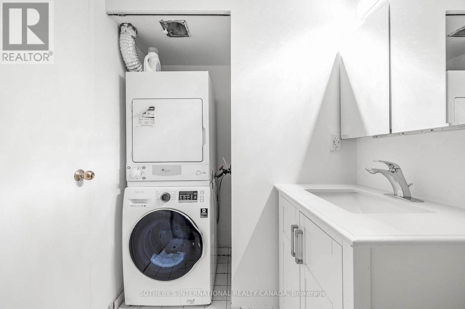 716 - 1001 Bay Street, Toronto, Ontario  M5S 3A6 - Photo 25 - C12461270