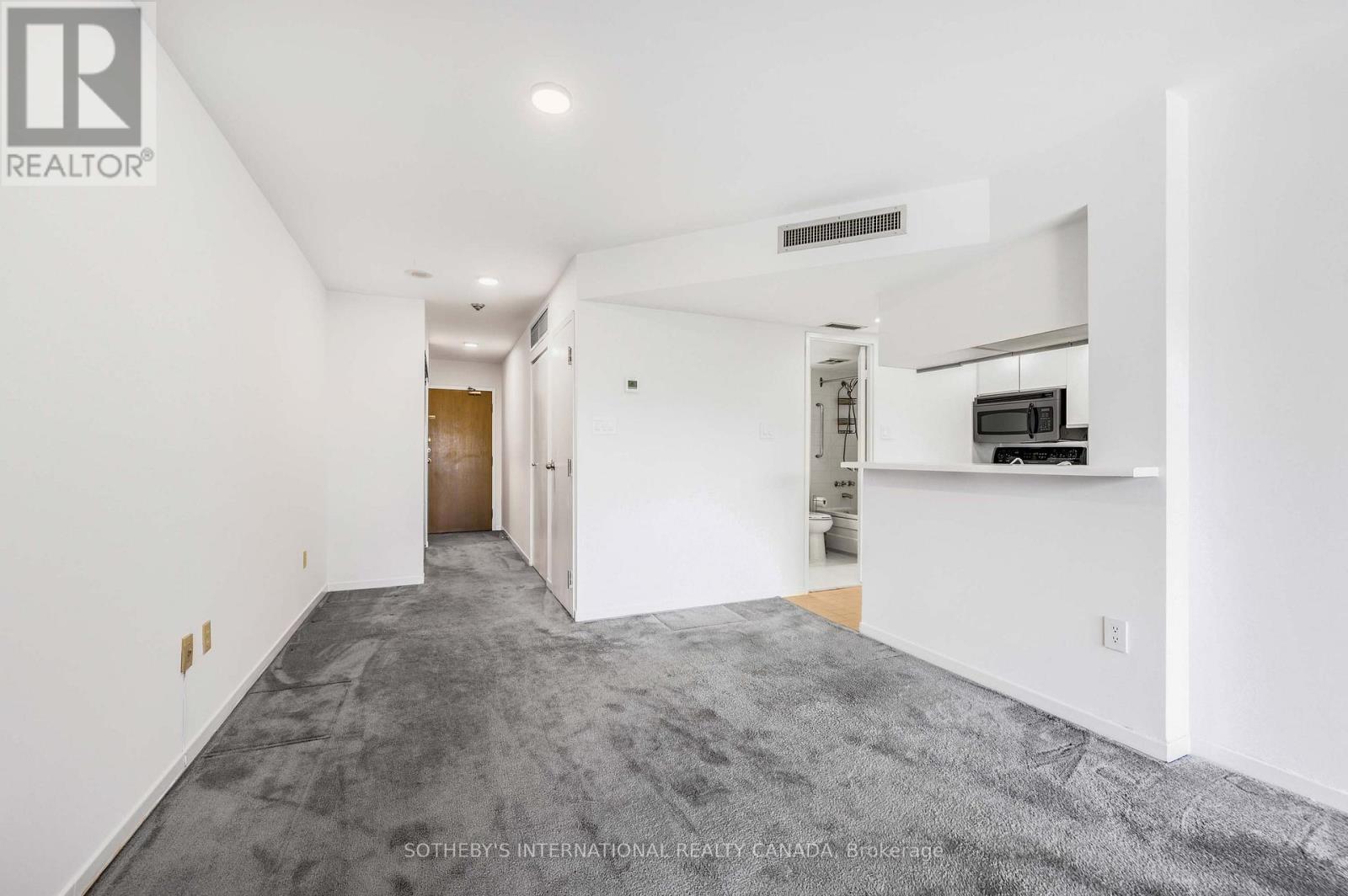 716 - 1001 Bay Street, Toronto, Ontario  M5S 3A6 - Photo 6 - C12461270