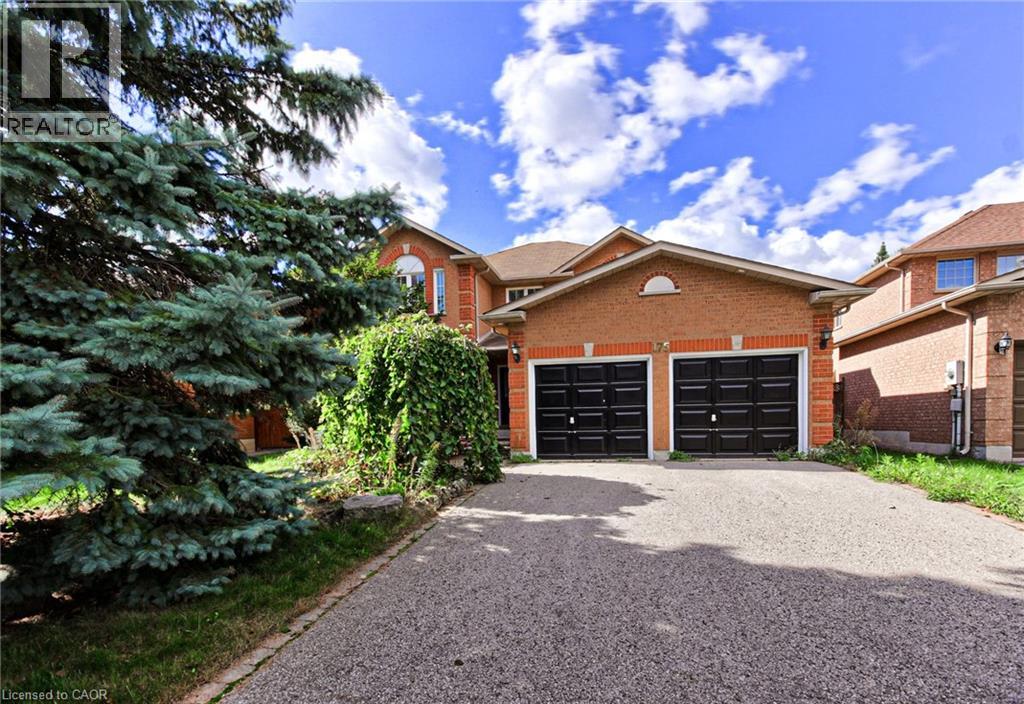 175 RHODES Circle, Newmarket, Ontario