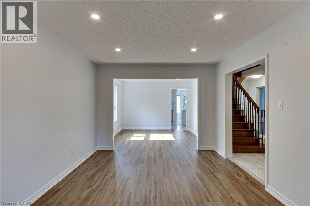 175 Rhodes Circle, Newmarket, Ontario  L3X 1V3 - Photo 10 - 40778248