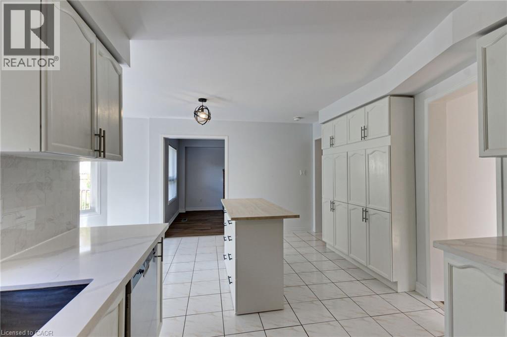 175 Rhodes Circle, Newmarket, Ontario  L3X 1V3 - Photo 15 - 40778248