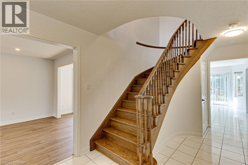 175 Rhodes Circle, Newmarket, Ontario  L3X 1V3 - Photo 6 - 40778248