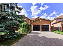 175 RHODES Circle, newmarket, Ontario