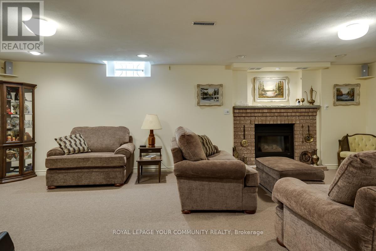 58 Brimwood Court, Pickering (Rougemount), Ontario  L1V 6L1 - Photo 37 - E12461218