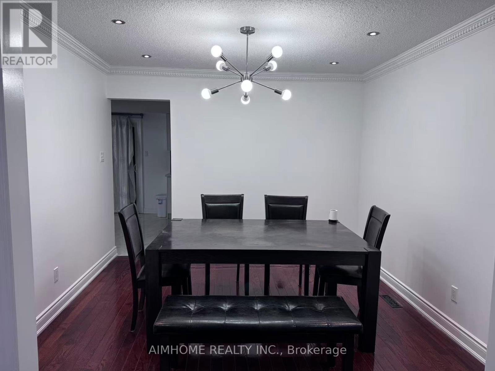 213 Hupfield Trail, Toronto, Ontario  M1B 4L8 - Photo 2 - E12461230