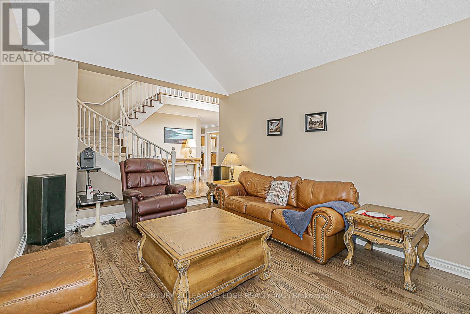 30 Wigston Court, Whitby (Rolling Acres), Ontario  L1R 2B9 - Photo 6 - E12461249