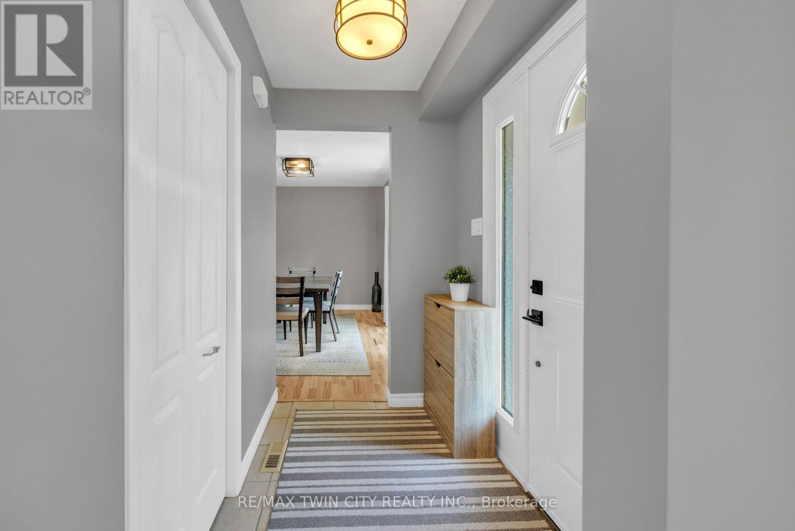 54 - 14 Williamsburg Road, Kitchener, Ontario  N2E 1W1 - Photo 2 - X12461067