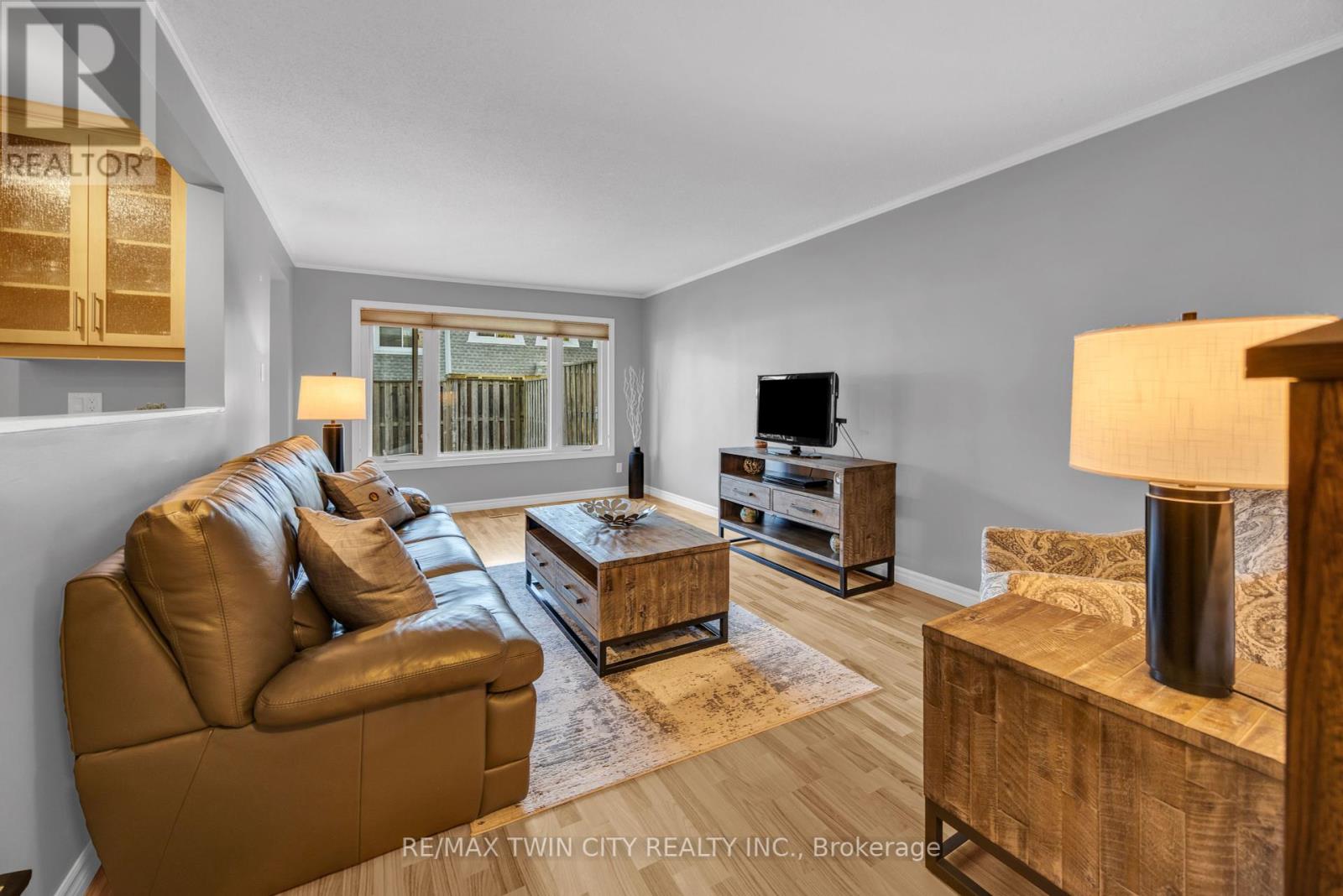 54 - 14 Williamsburg Road, Kitchener, Ontario  N2E 1W1 - Photo 8 - X12461067