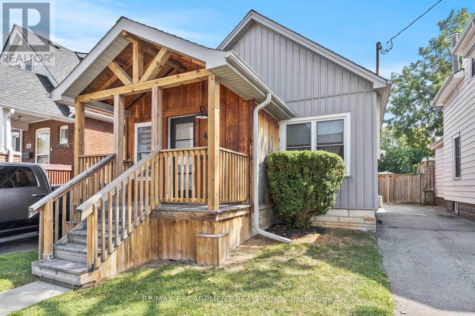 42 Garside Avenue N, Hamilton, Ontario  L8H 4W2 - Photo 5 - X12461070