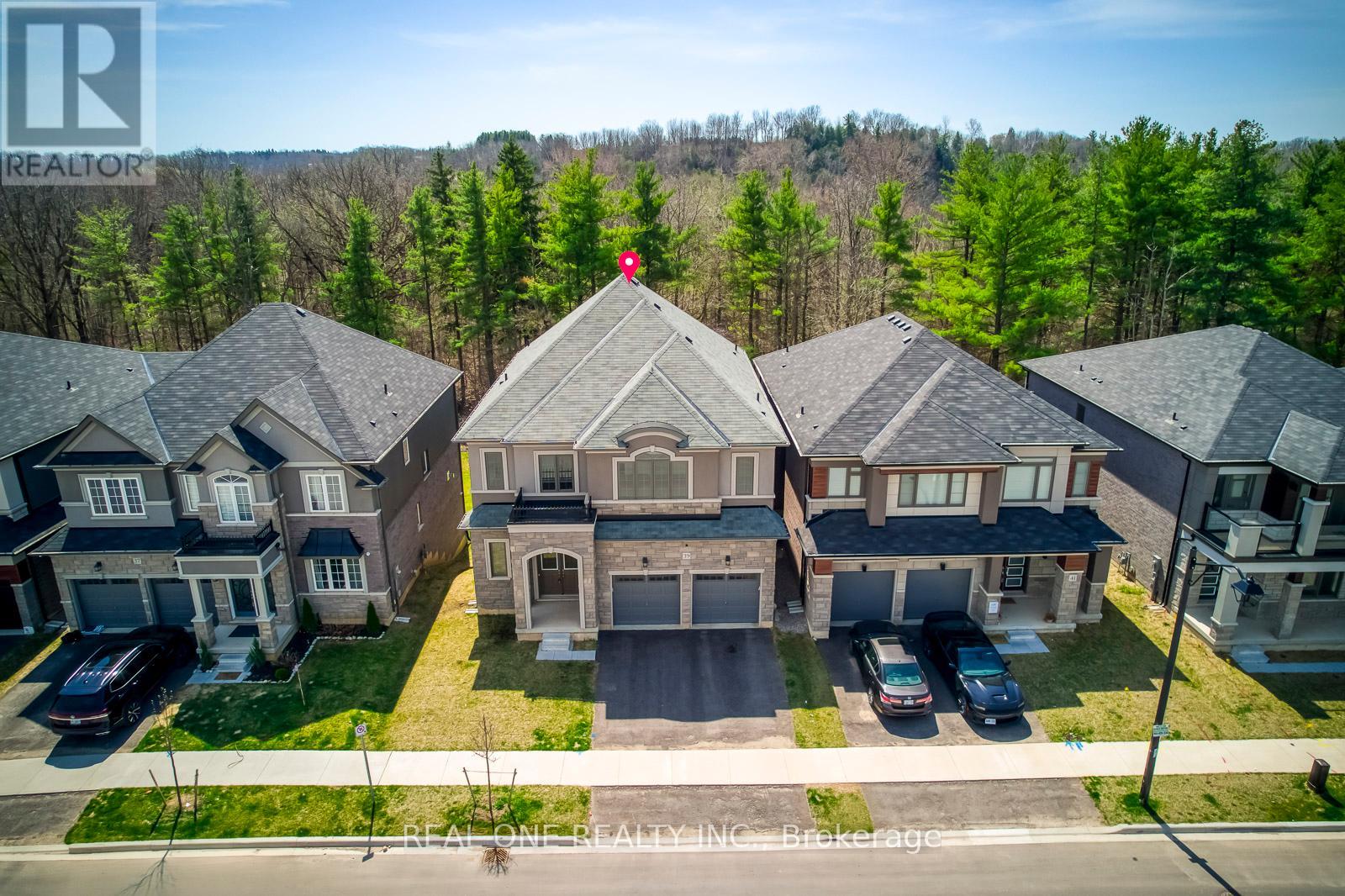 39 Stauffer Road, Brantford, Ontario  N3V 0B2 - Photo 2 - X12461084