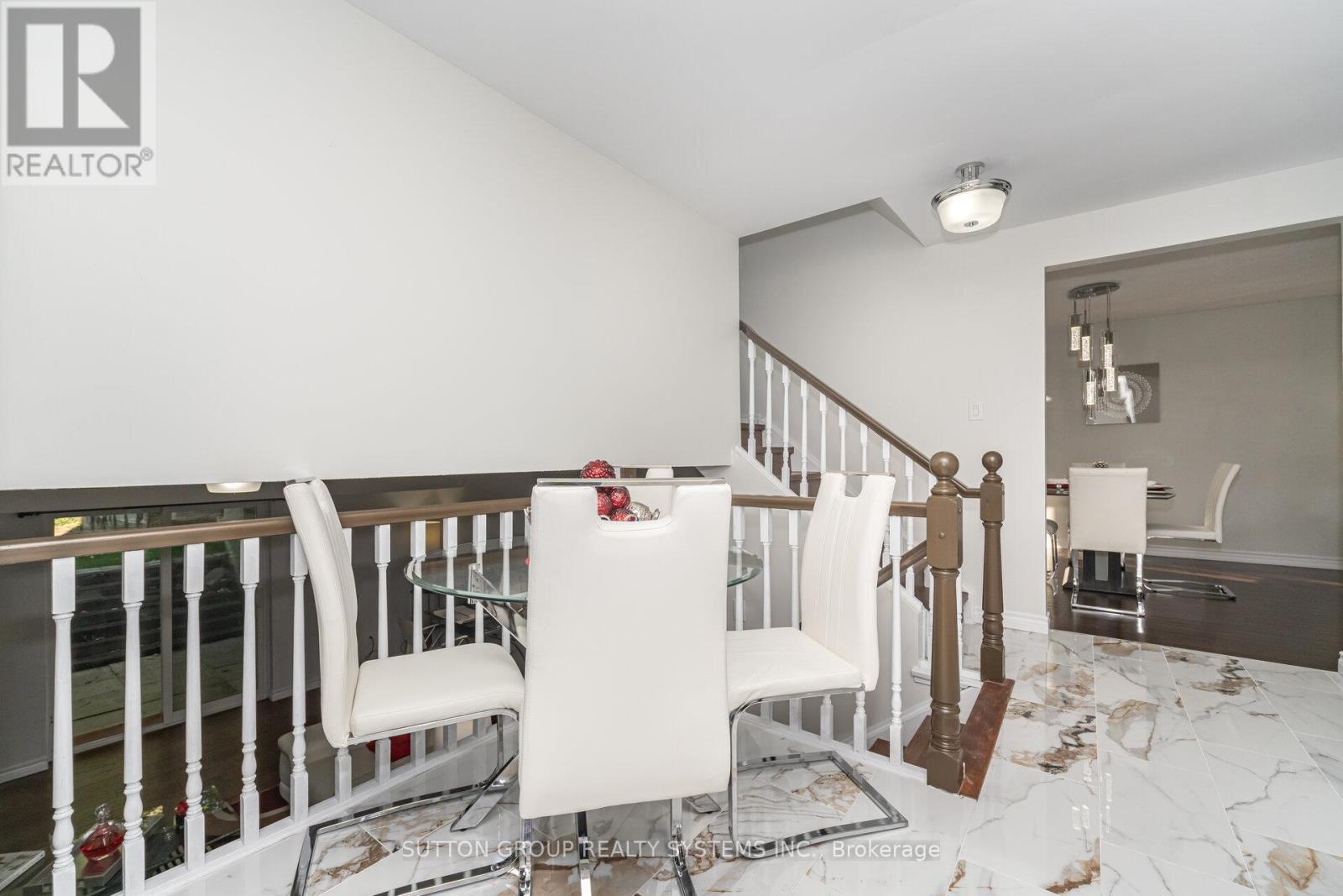 324 Ironwood Road, Guelph, Ontario  N1G 3G3 - Photo 15 - X12461093