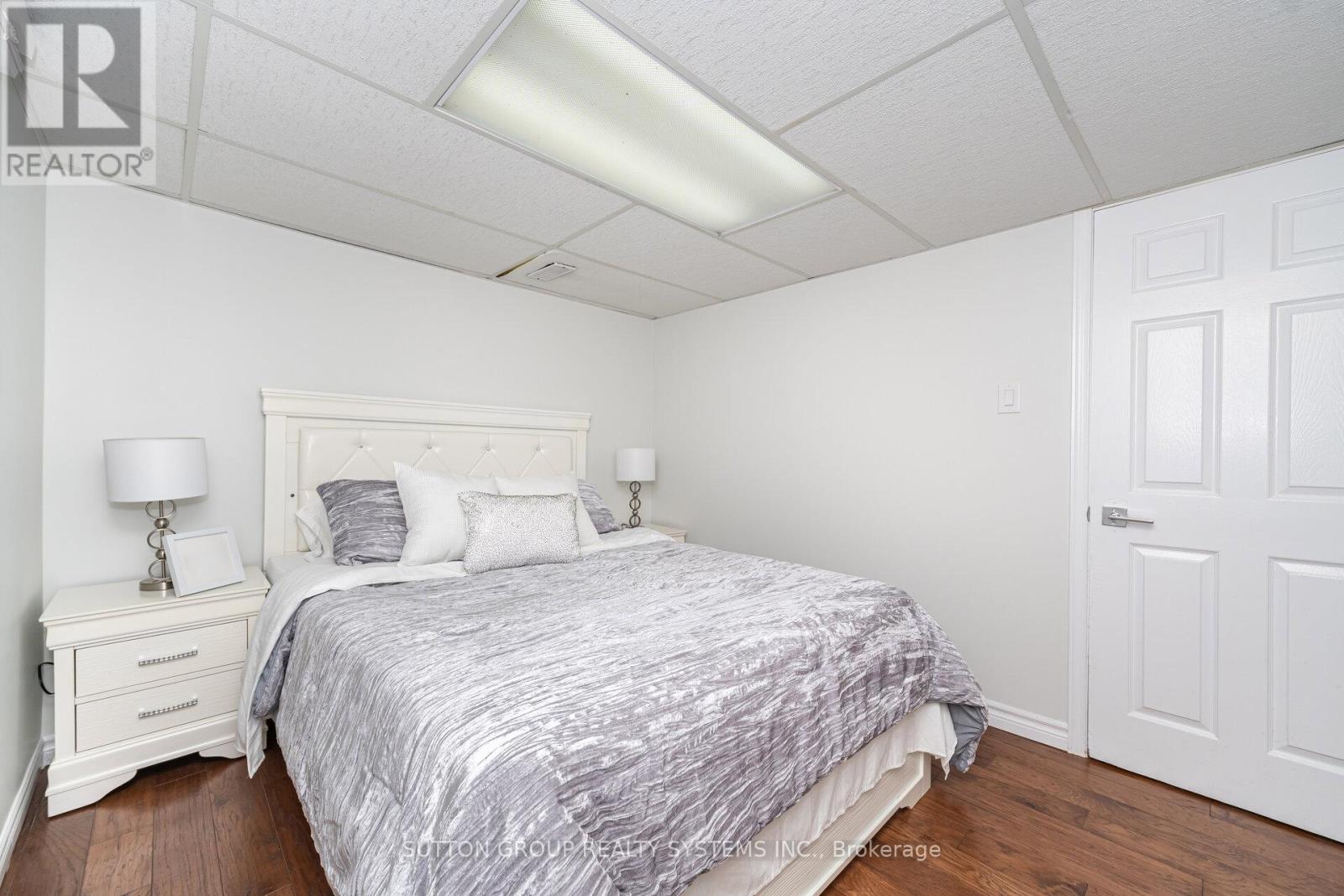 324 Ironwood Road, Guelph, Ontario  N1G 3G3 - Photo 22 - X12461093