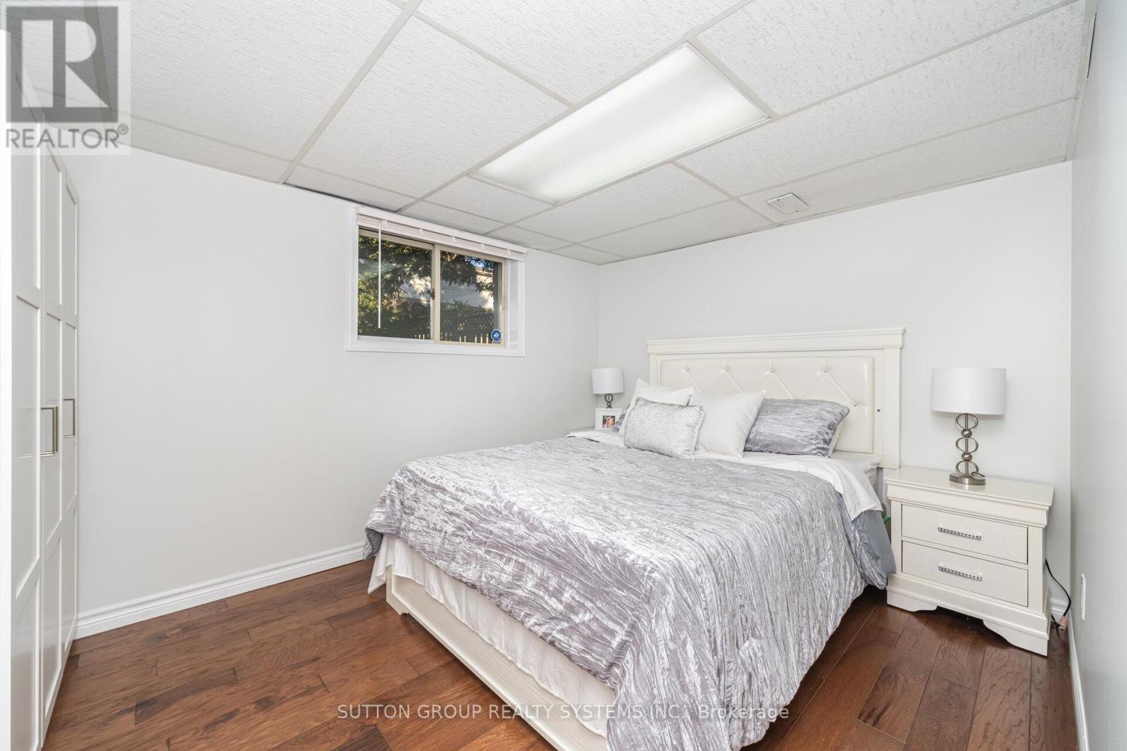 324 Ironwood Road, Guelph, Ontario  N1G 3G3 - Photo 23 - X12461093