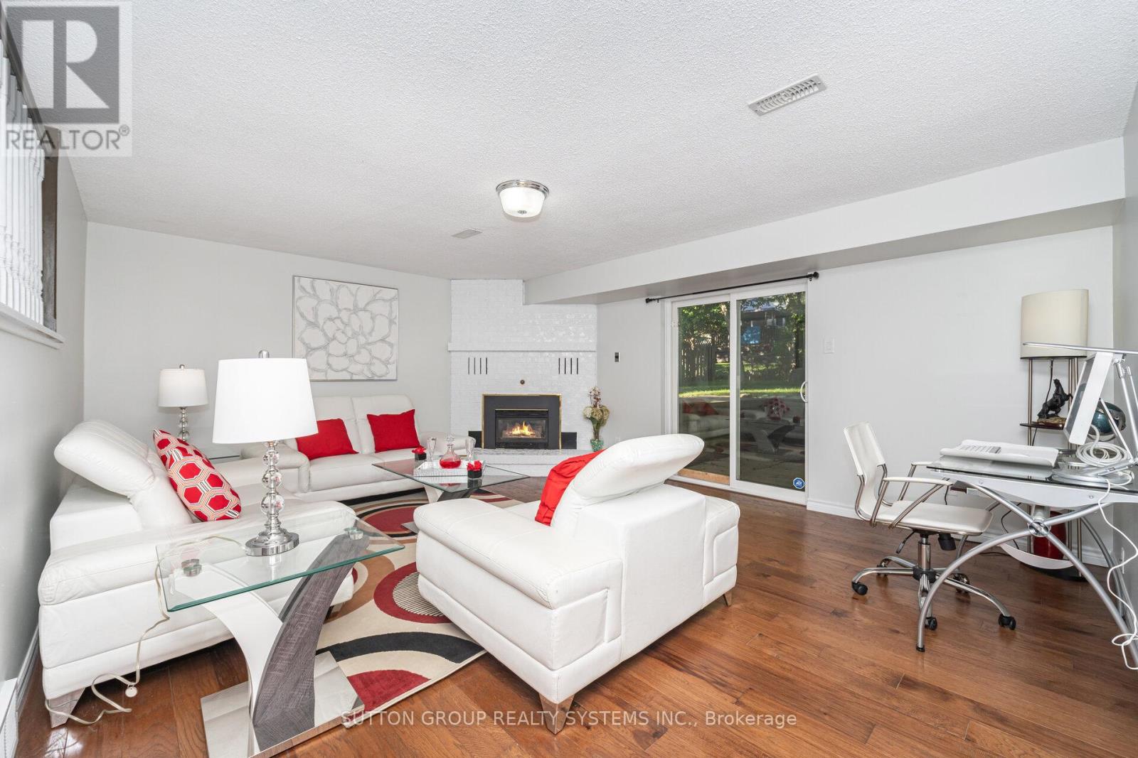 324 Ironwood Road, Guelph, Ontario  N1G 3G3 - Photo 27 - X12461093