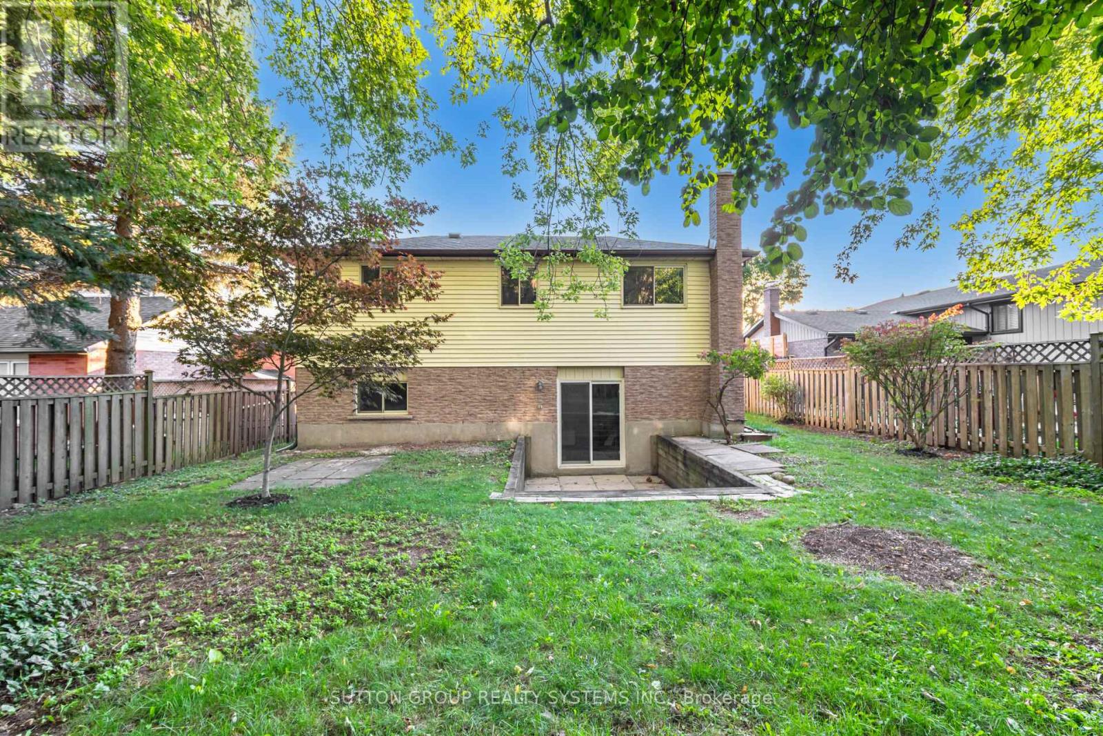324 Ironwood Road, Guelph, Ontario  N1G 3G3 - Photo 37 - X12461093