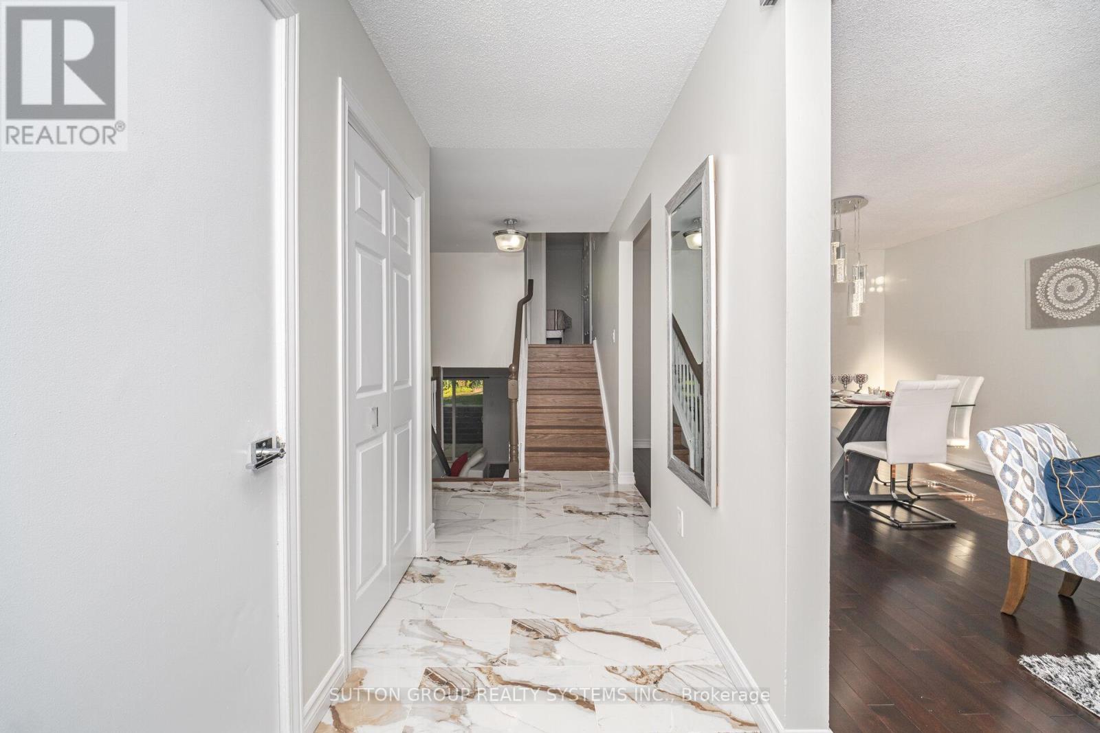 324 Ironwood Road, Guelph, Ontario  N1G 3G3 - Photo 5 - X12461093