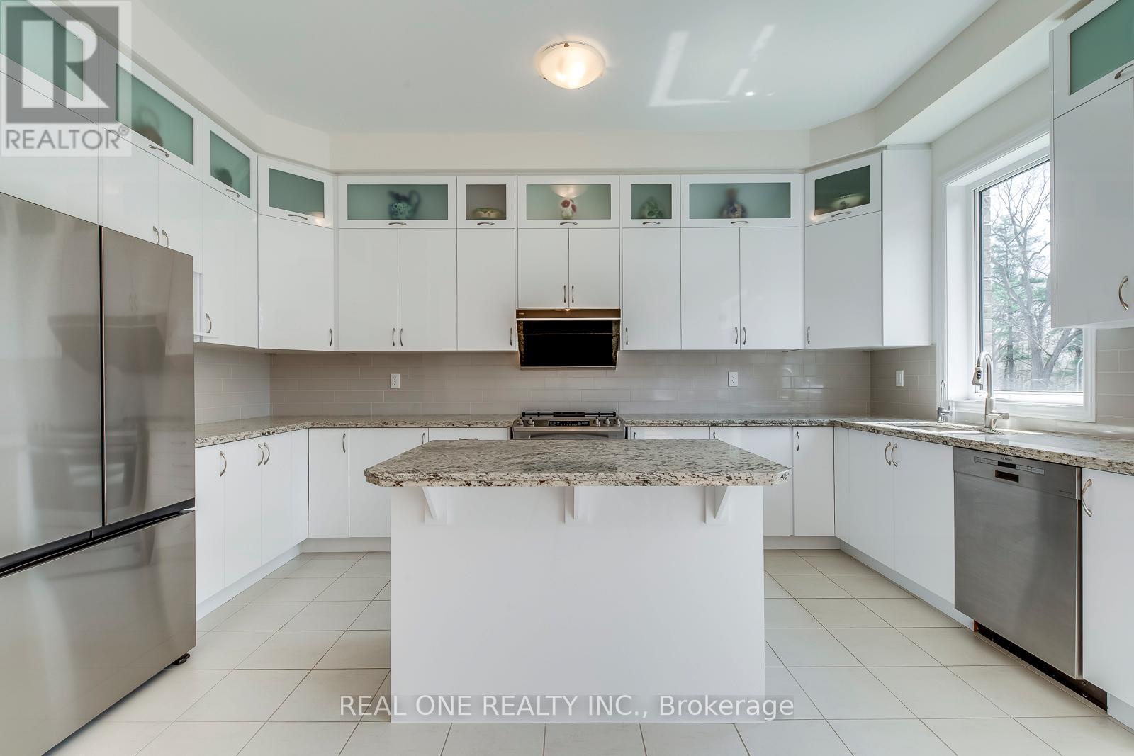 39 Stauffer Road, Brantford, Ontario  N3V 0B2 - Photo 14 - X12461099