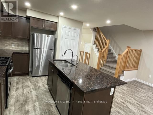 10 Harrison Drive, Cambridge, Ontario  N1R 0C2 - Photo 6 - X12461109