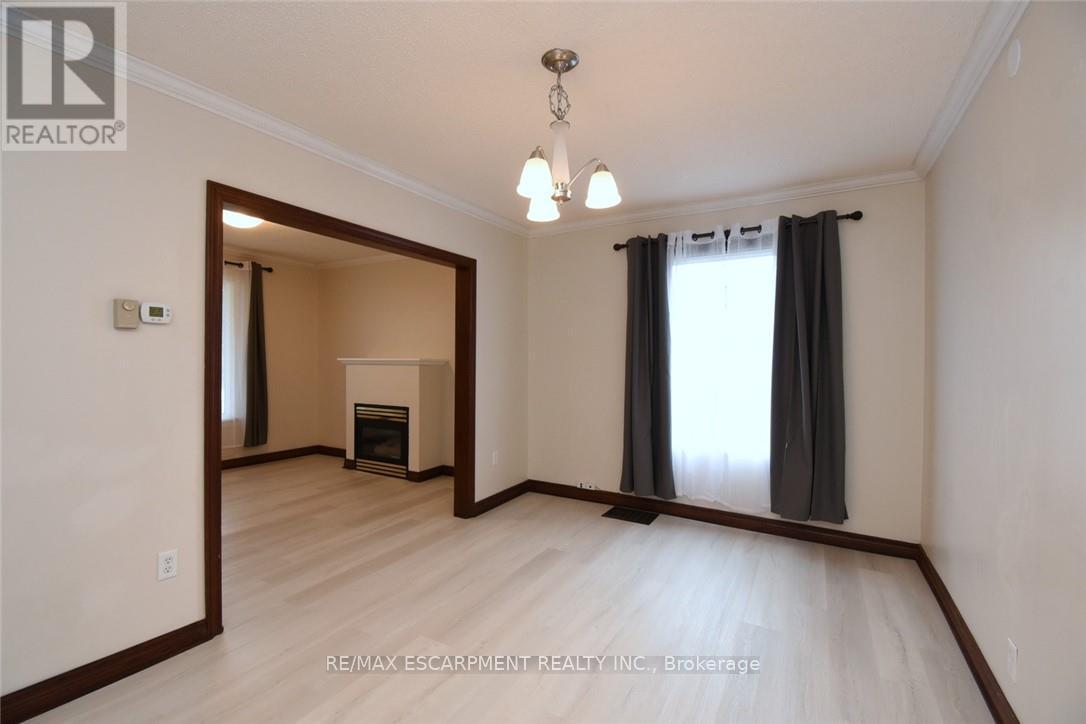 133 Fennell Avenue E, Hamilton, Ontario  L9A 1S2 - Photo 11 - X12461130