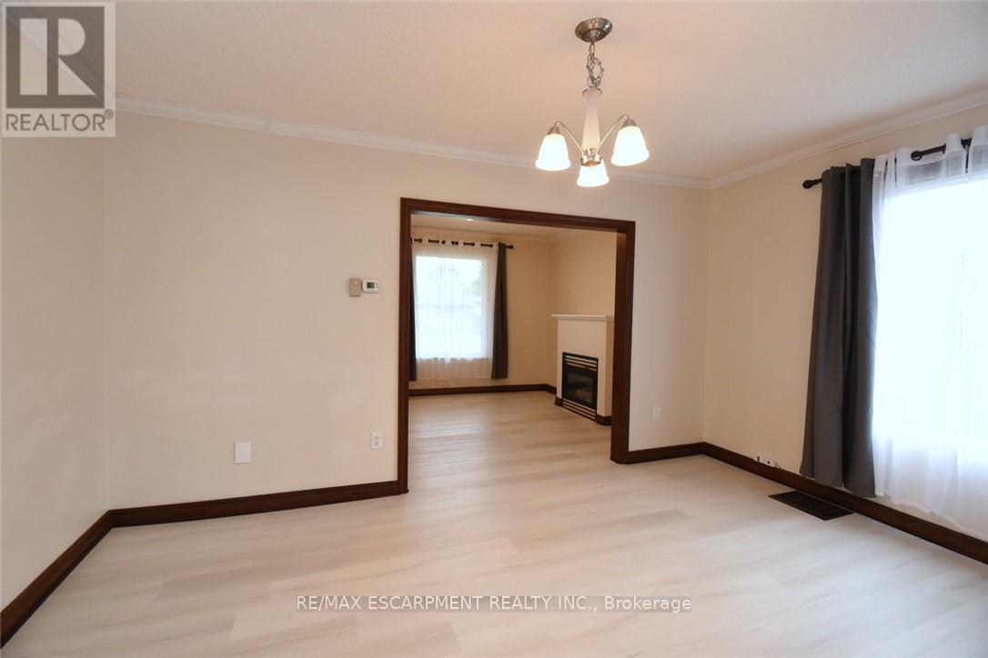 133 Fennell Avenue E, Hamilton, Ontario  L9A 1S2 - Photo 14 - X12461130