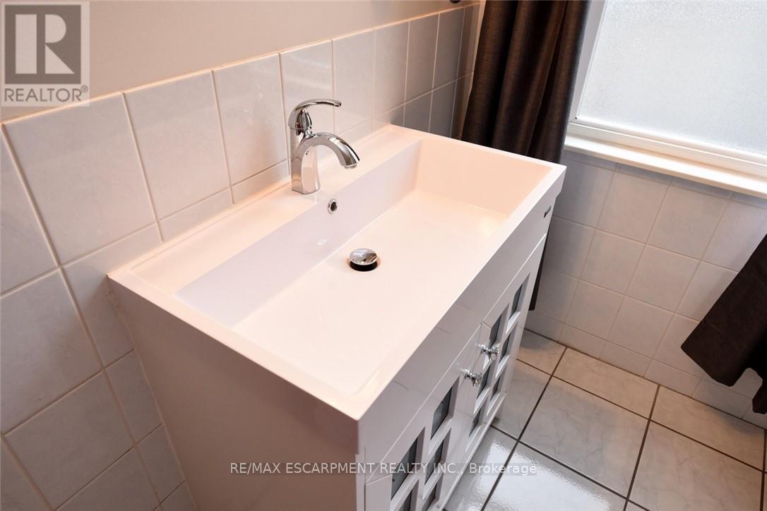 133 Fennell Avenue E, Hamilton, Ontario  L9A 1S2 - Photo 30 - X12461130