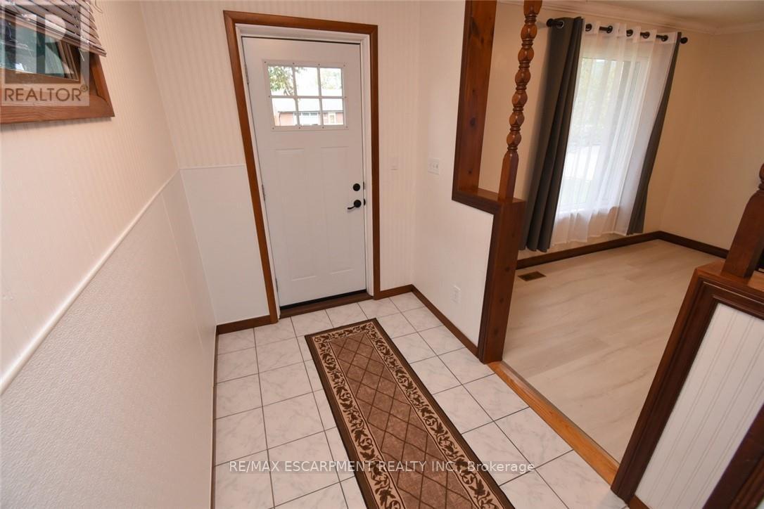133 Fennell Avenue E, Hamilton, Ontario  L9A 1S2 - Photo 6 - X12461130